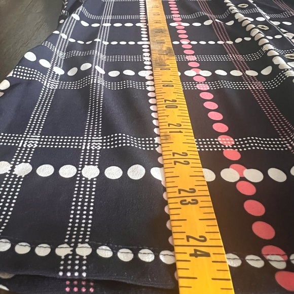 SOLD Tommy Hilfiger Women's Black and Pink Sleeveless Top - Picture 5 of 5